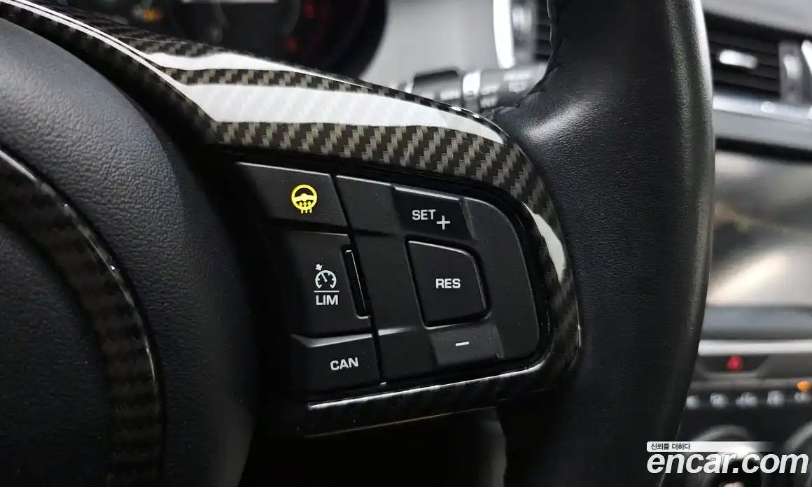 Jaguar E-Pace 2019 2.0 Автомат в Москве № 268052, фото 16