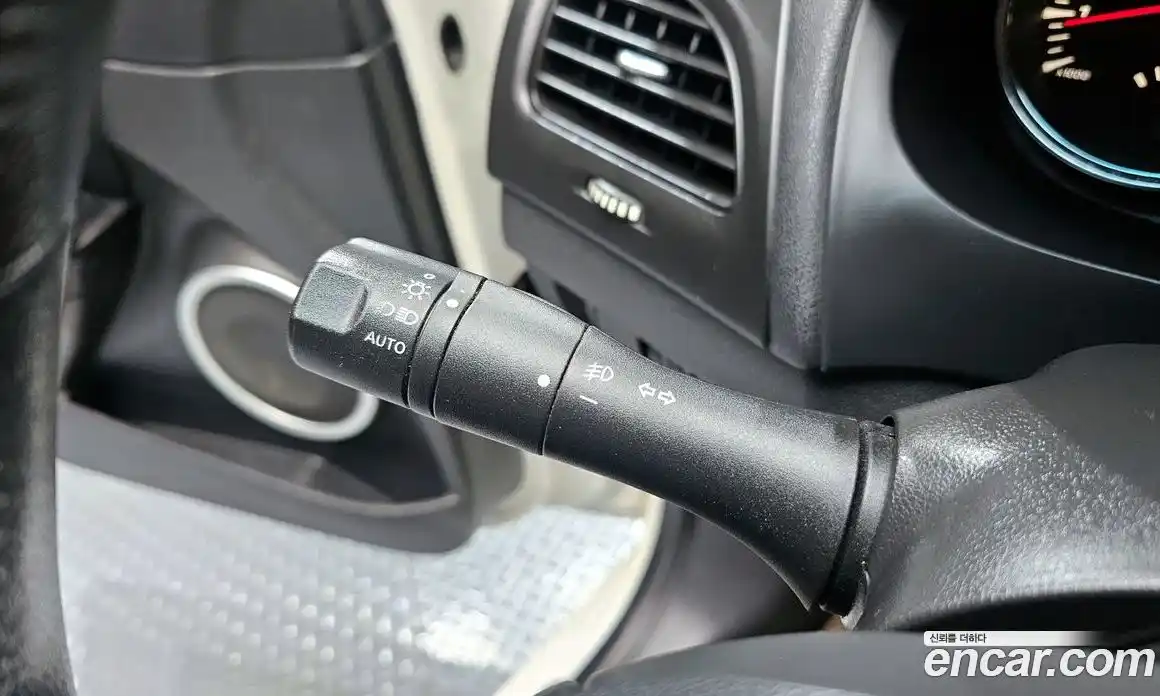 Renault SM3 2012 1.6 Автомат в Москве № 274460, фото 15