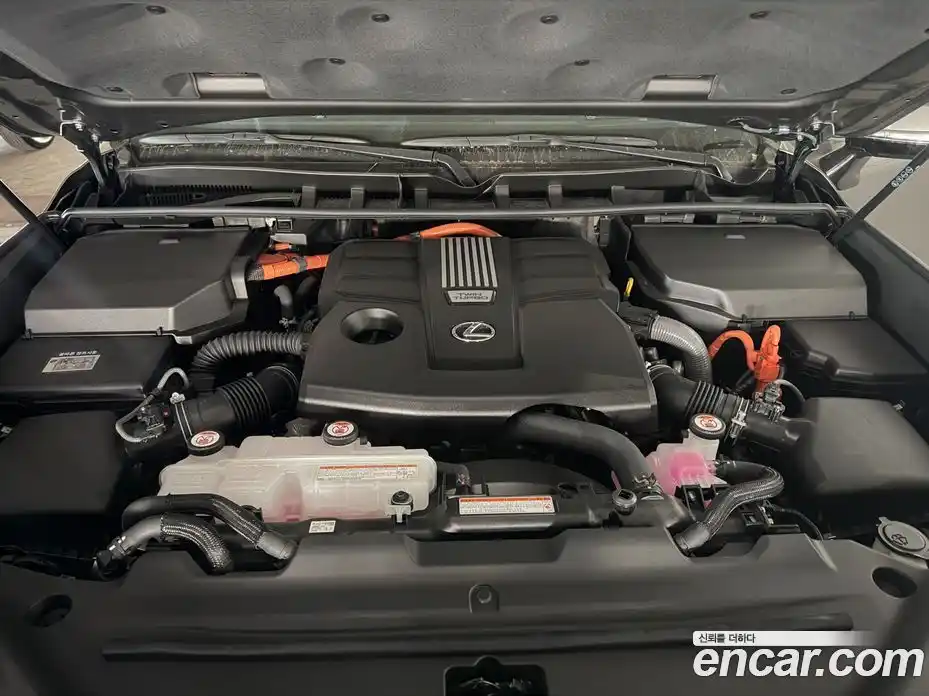 Lexus LX 2025 3.4 Автомат в Москве № 275278, фото 4