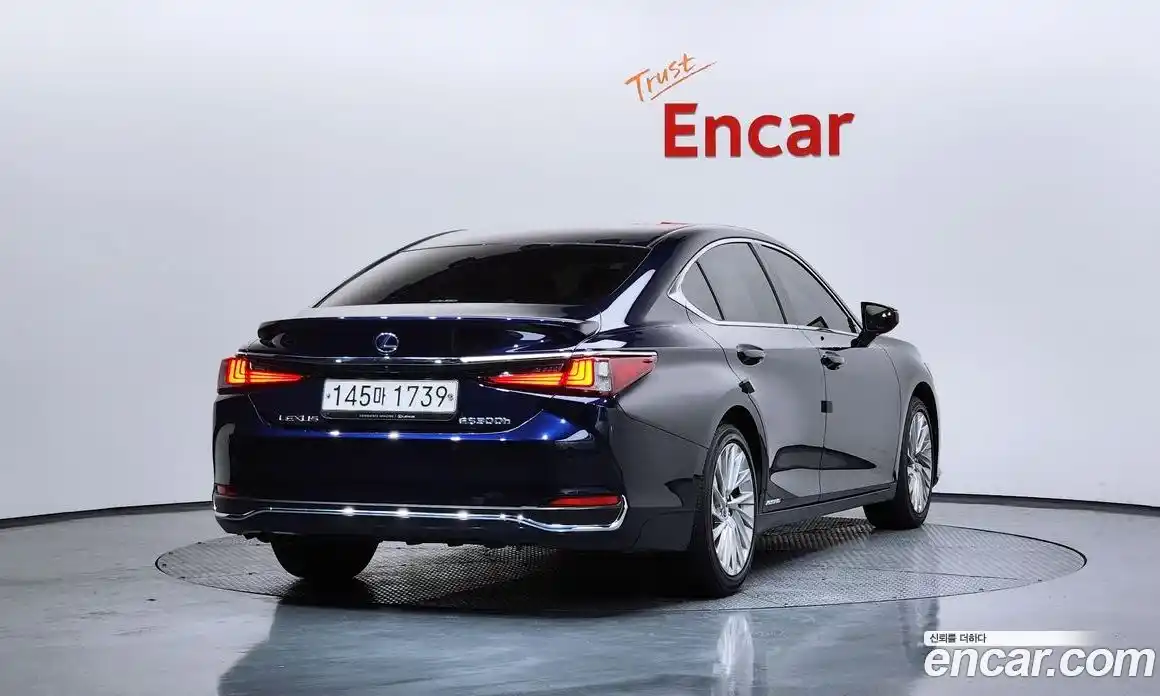 Lexus ES 2021 2.5 Автомат в Москве № 275601, фото 17