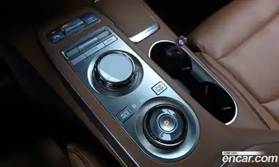 Genesis GV70 2023 2.5 Автомат в Москве № 27592, миниатюра 11