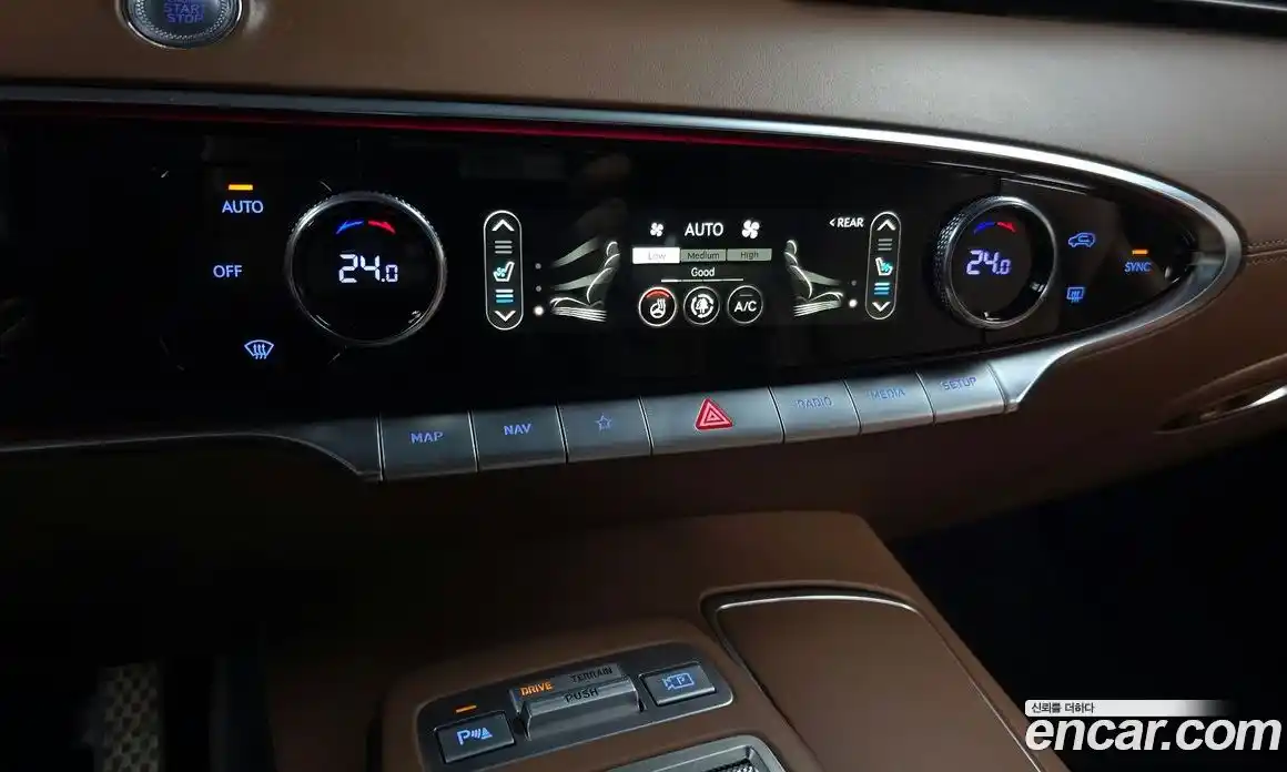 Genesis GV70 2023 2.5 Автомат в Москве № 27592, фото 16