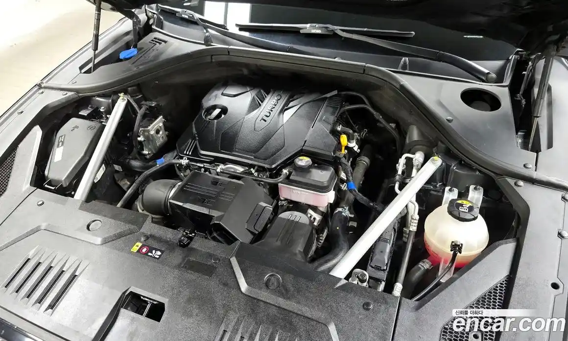 Genesis GV70 2023 2.5 Автомат в Москве № 27592, фото 17