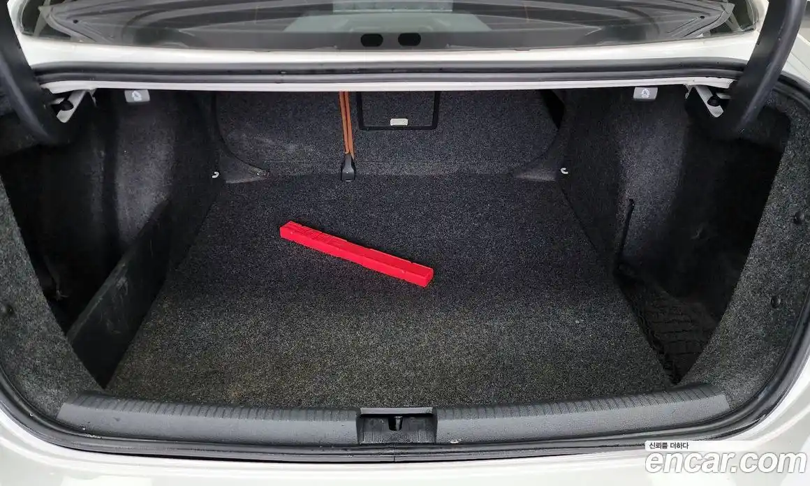 Volkswagen Jetta 2014 1.6 Автомат в Москве № 277829, фото 7