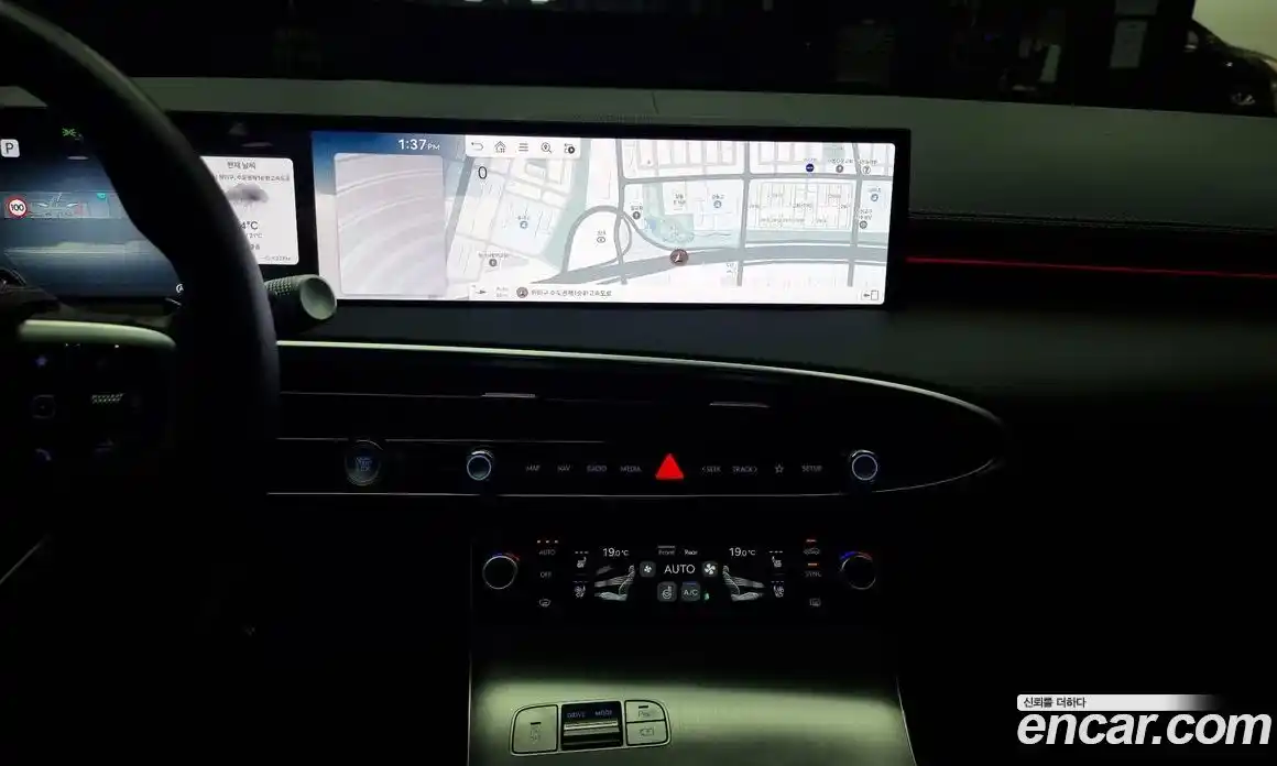 Genesis GV70 2025 2.5 Автомат в Москве № 27848, фото 14