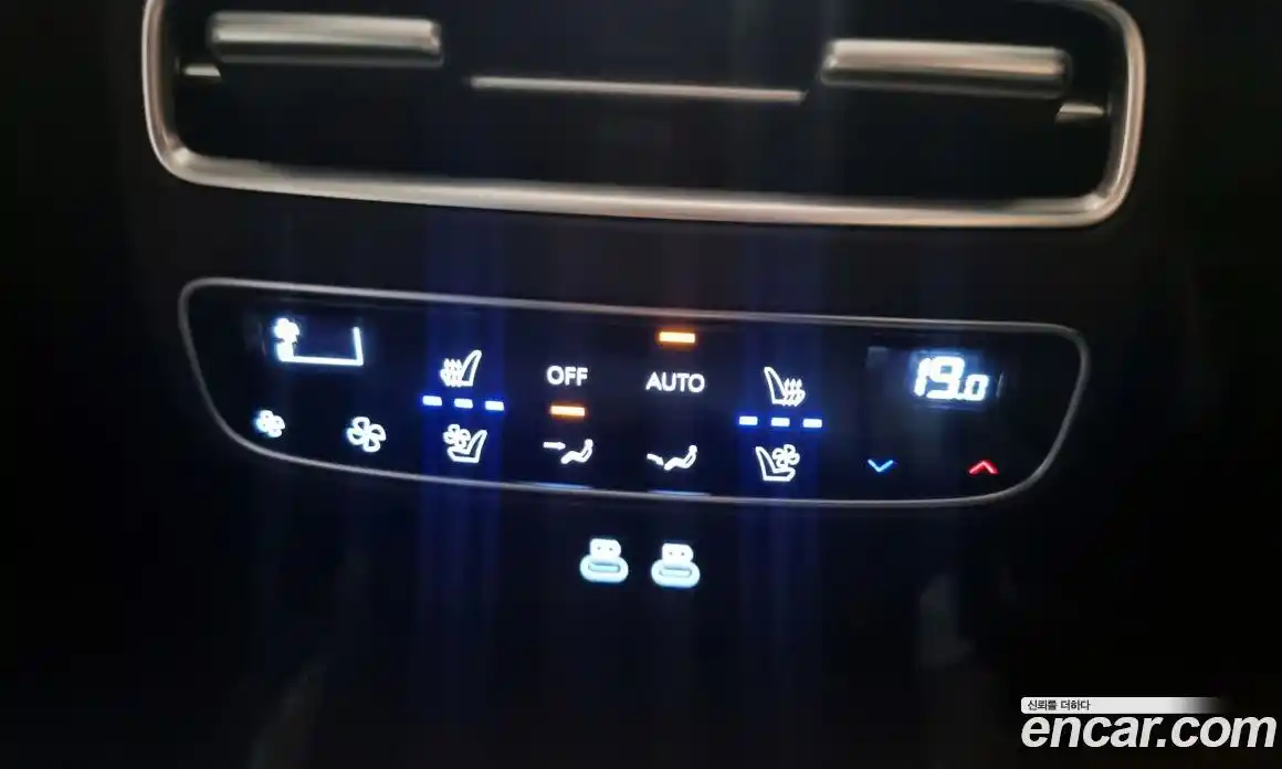 Genesis GV70 2025 2.5 Автомат в Москве № 27848, фото 17