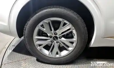 Genesis GV70 2025 2.5 Автомат в Москве № 27848, миниатюра 5