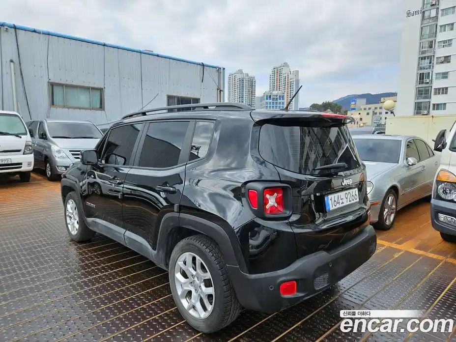 Jeep Renegade 2017 2.4 Автомат в Москве № 279157, фото 4