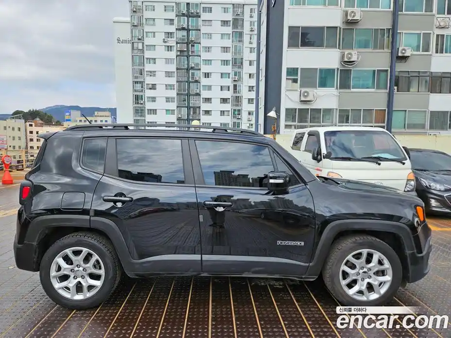 Jeep Renegade 2017 2.4 Автомат в Москве № 279157, фото 7