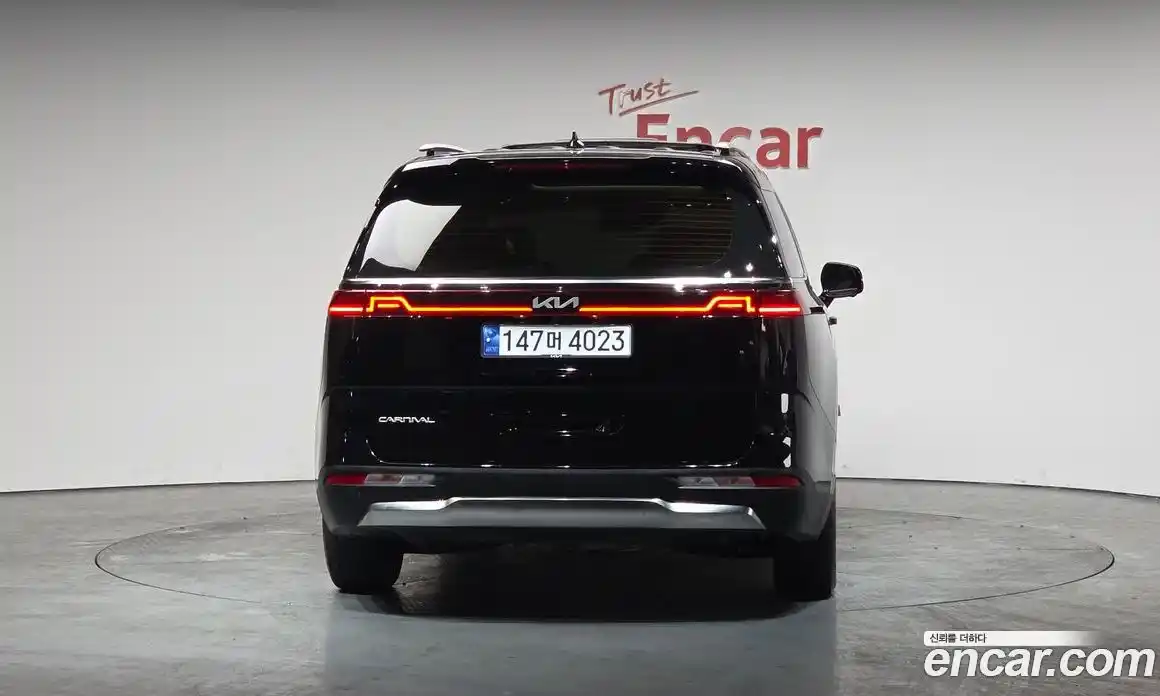 Kia Canival 2023 2.2 Автомат в Москве № 287116, фото 16