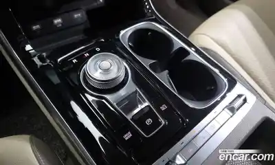 Kia Canival 2023 2.2 Автомат в Москве № 287116, миниатюра 4