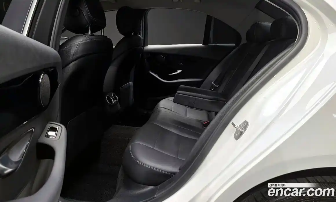 Mercedes-Benz C-Class 2019 2.0 Автомат в Москве № 289441, фото 19