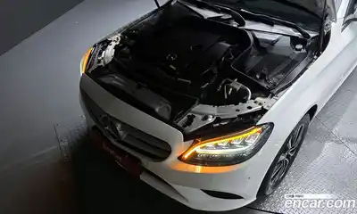 Mercedes-Benz C-Class 2019 2.0 Автомат в Москве № 289441, миниатюра 2