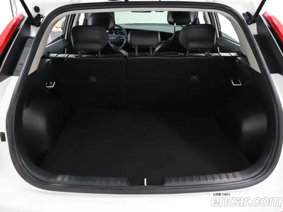 Kia Niro 2025 1.6 Автомат в Москве № 306445, фото 18