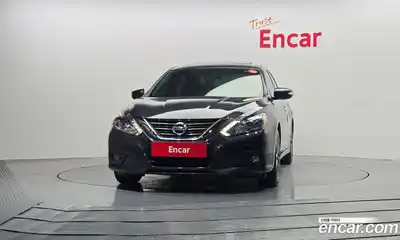 Nissan Altima 2017 2.5 Автомат в Москве № 310343, миниатюра 3