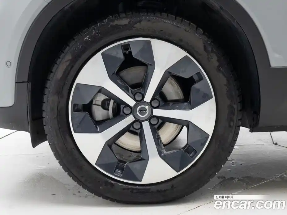 Volvo XC40 2025 2.0 Автомат в Москве № 326233, фото 5