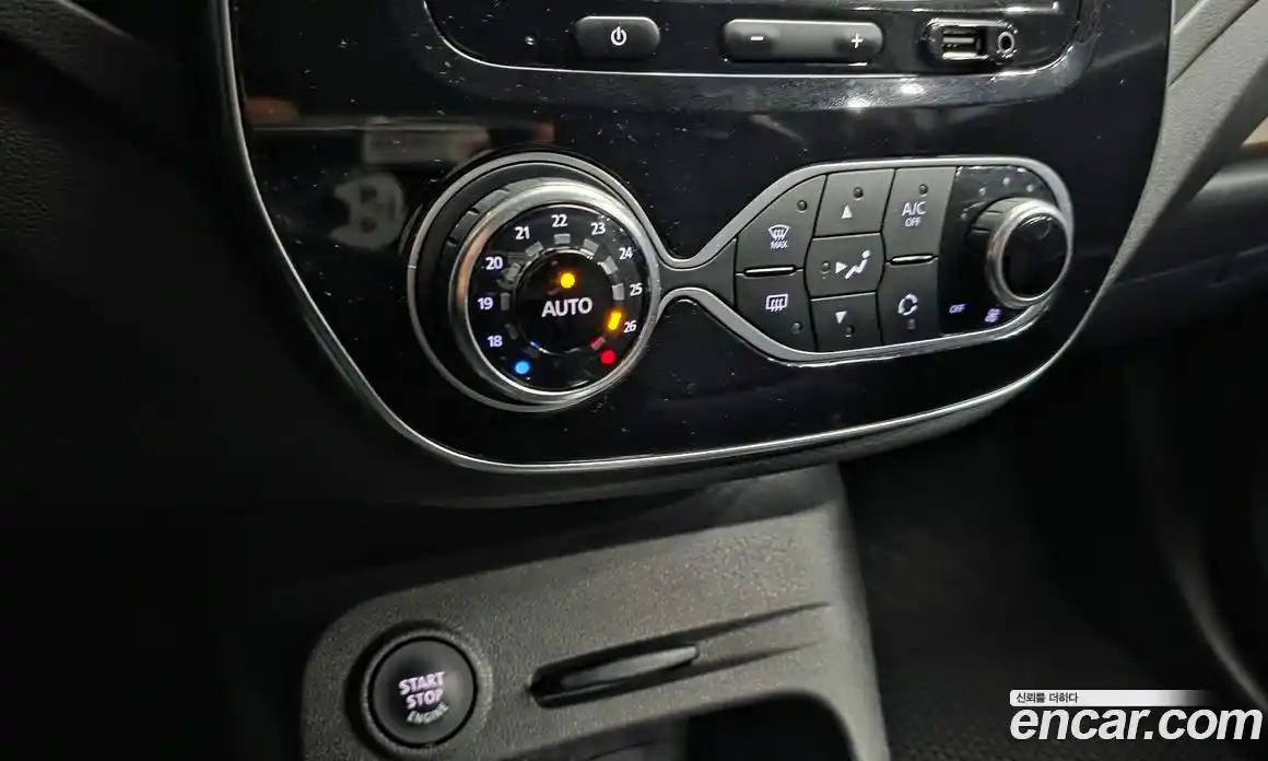 Renault QM3 2018 1.5 Автомат в Москве № 328698, фото 14