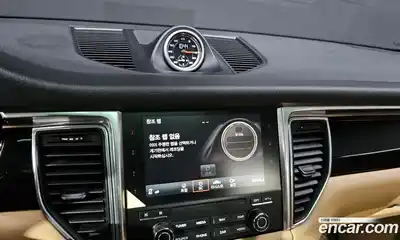 Porsche Macan 2017 3.0 Автомат в Москве № 331878, миниатюра 9