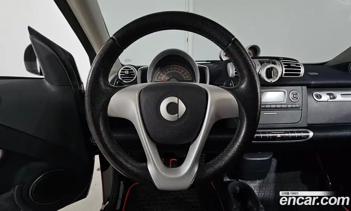 Smart Fortwo 2014 1.0 Автомат в Москве № 361153, фото 13