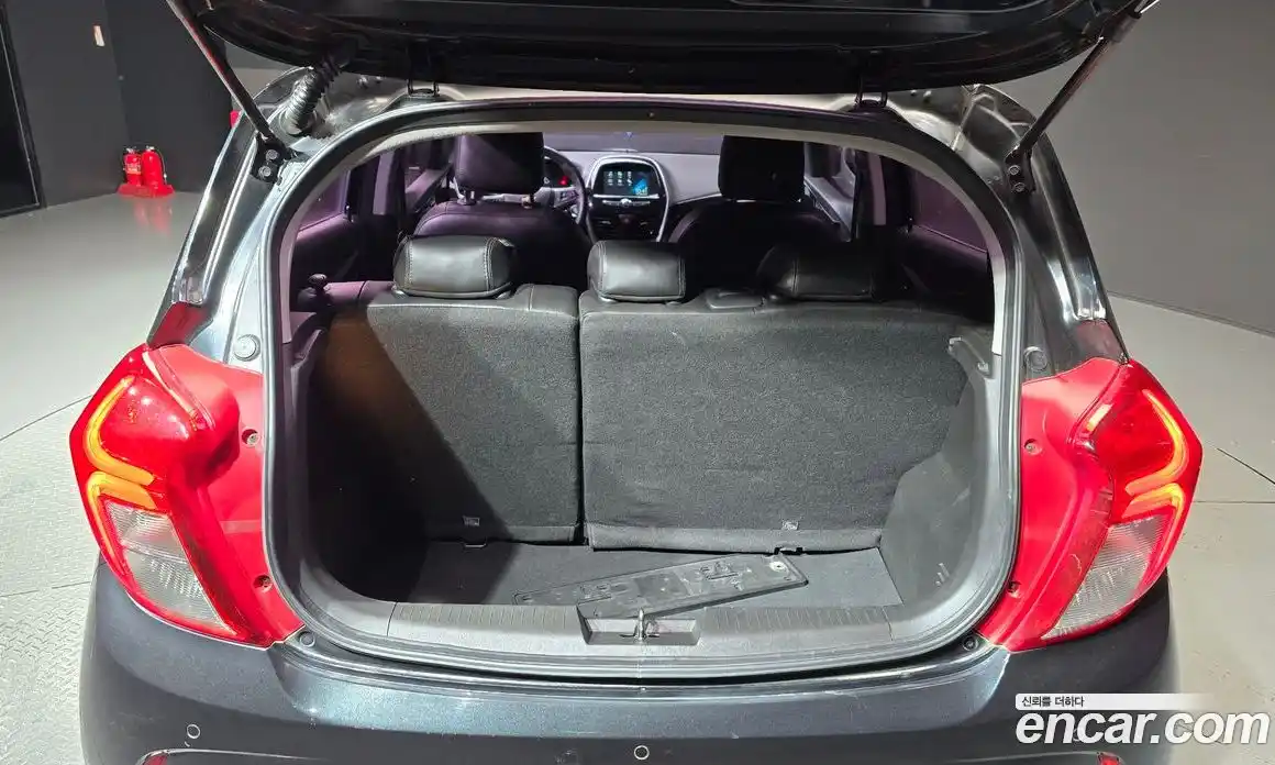 Chevrolet Spark 2016 1.0 Автомат в Москве № 36856, фото 16