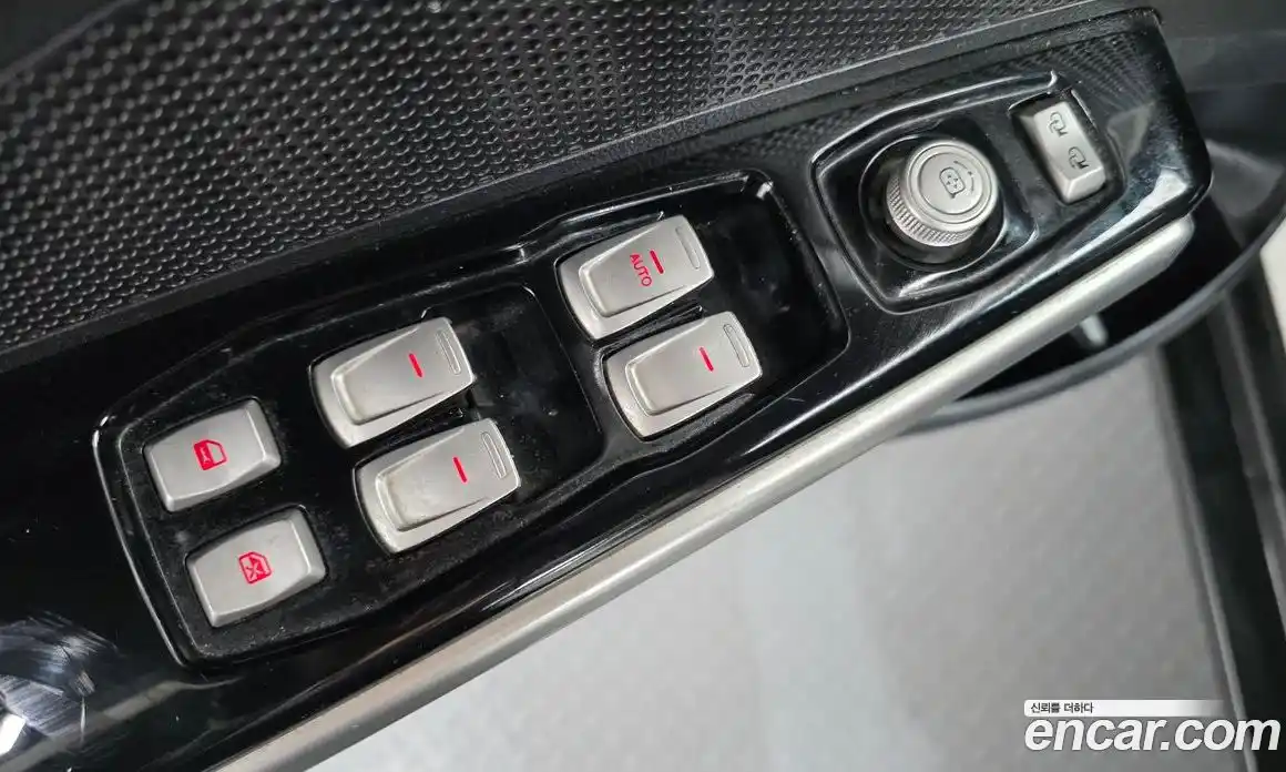 SsangYong TIBOLI 2016 1.6 Автомат в Москве № 369414, фото 13