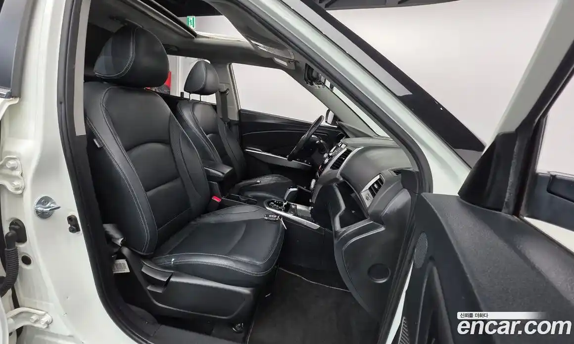 SsangYong TIBOLI 2016 1.6 Автомат в Москве № 369414, фото 10