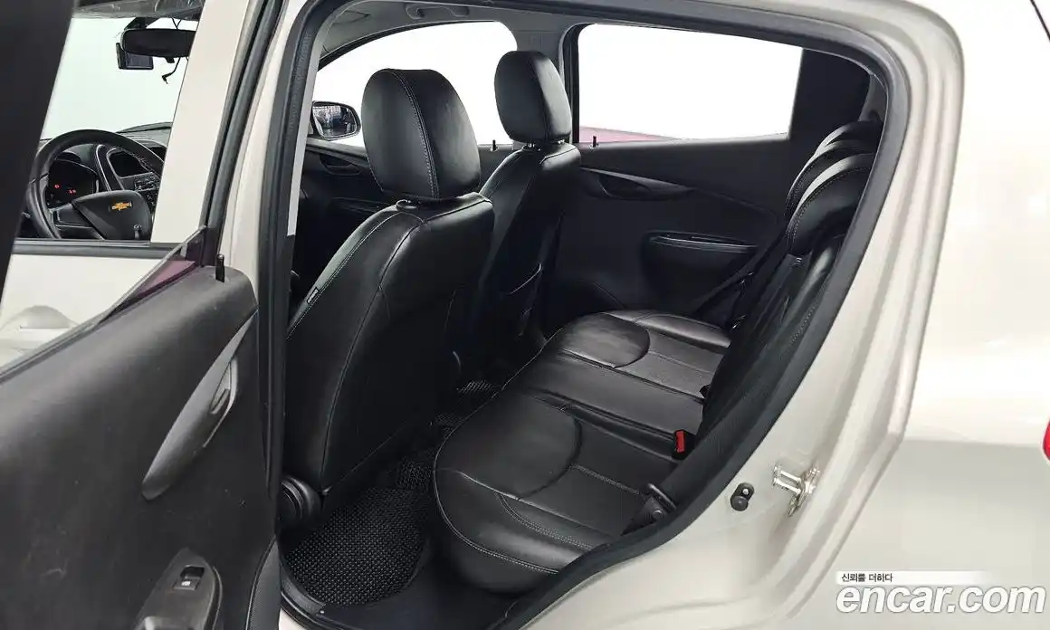 Chevrolet Spark 2016 1.0 Автомат в Москве № 37705, фото 19