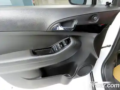 Chevrolet Orlando 2017 1.6 Автомат в Москве № 37755, миниатюра 12