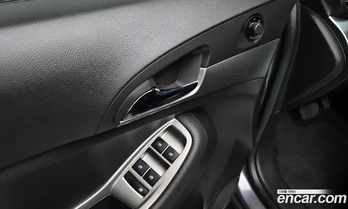 Chevrolet Orlando 2013 2.0 Автомат в Москве № 37974, фото 14