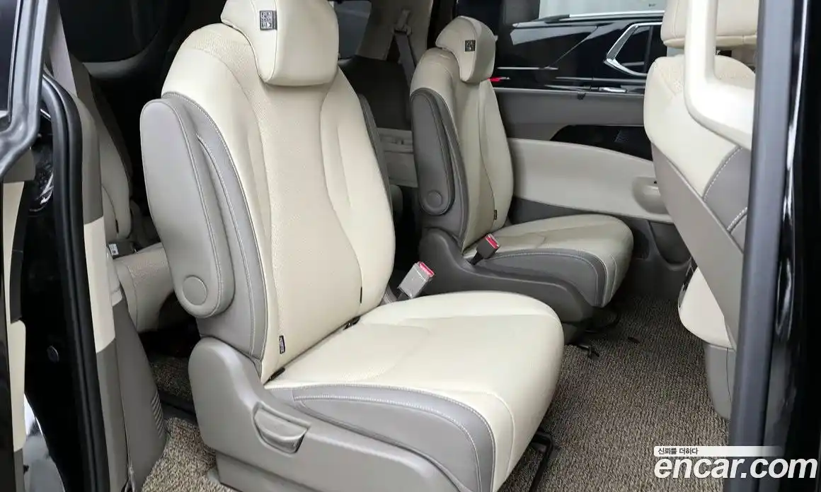 Kia Canival 2025 2.2 Автомат в Москве № 383642, фото 12