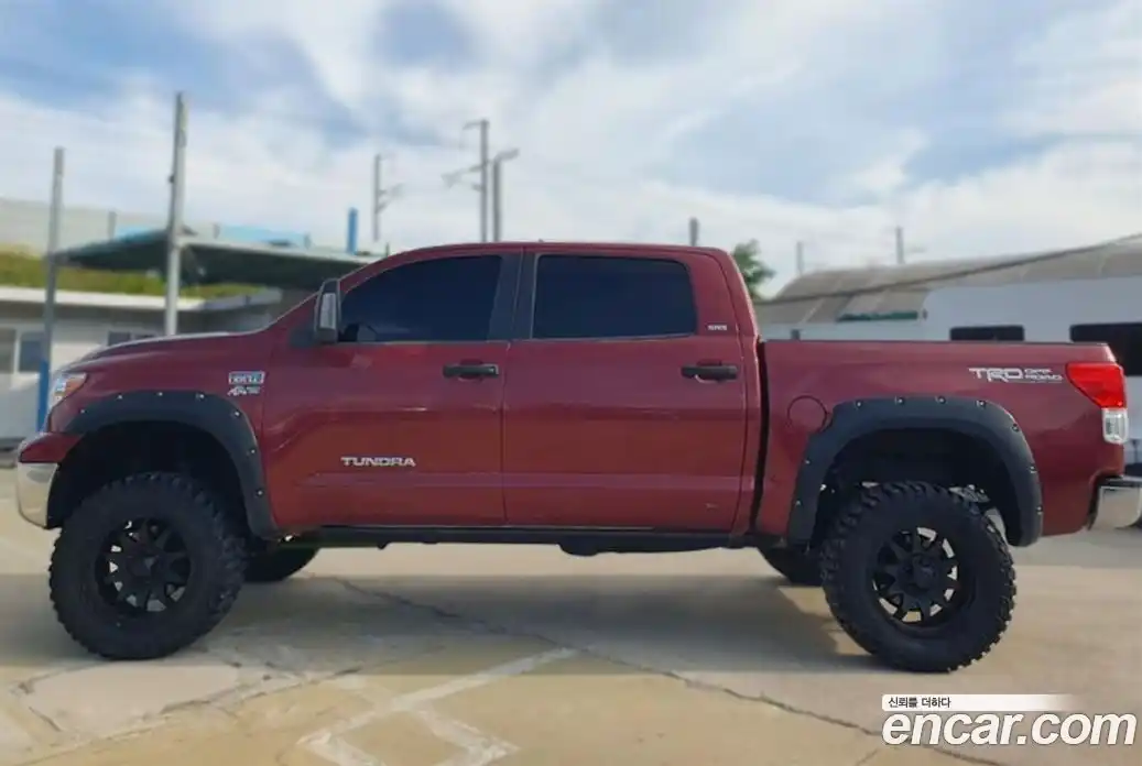 Toyota Tundra 2010 5.7 Автомат в Москве № 384238, фото 4