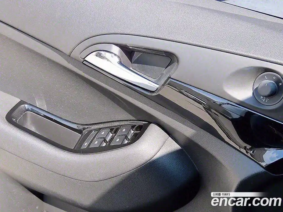 Chevrolet Orlando 2013 2.0 Автомат в Москве № 38693, фото 11