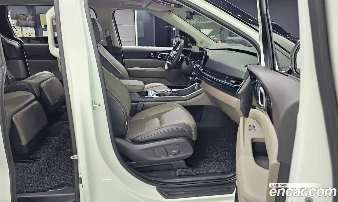 Kia Canival 2025 3.5 Автомат в Москве № 401197, фото 11