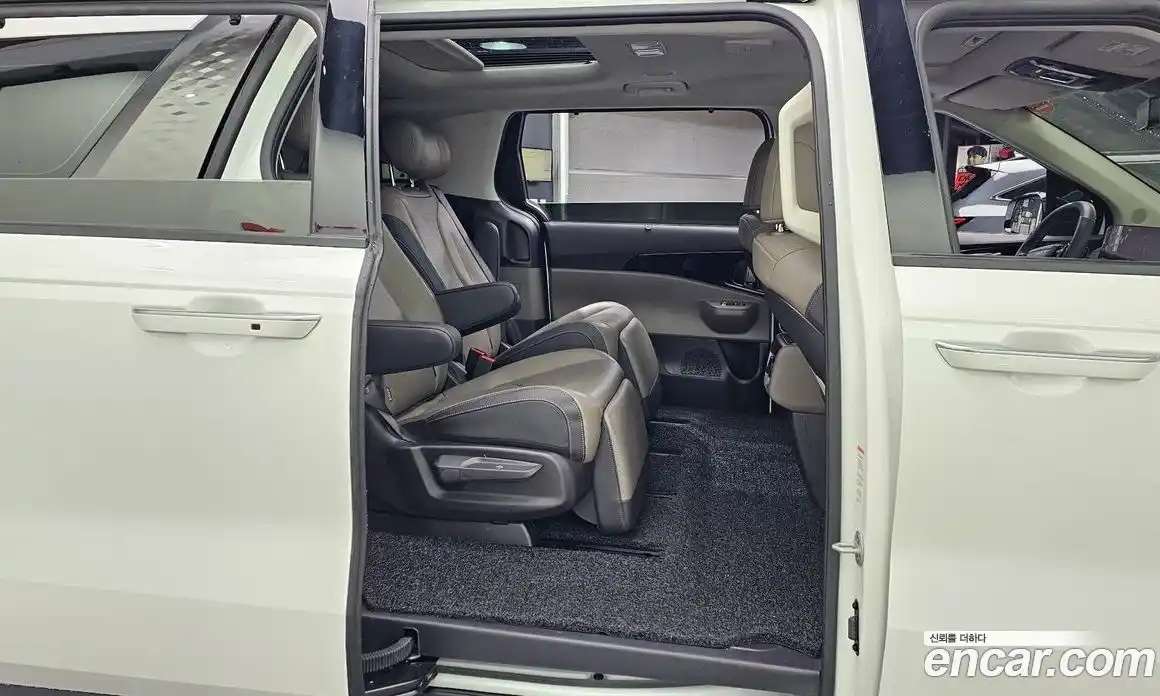 Kia Canival 2025 3.5 Автомат в Москве № 401197, фото 12