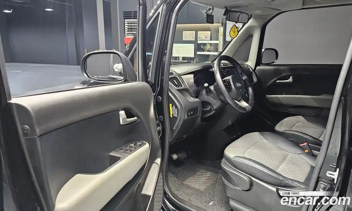 Kia Ray 2021 1.0 Автомат в Москве № 404267, фото 11