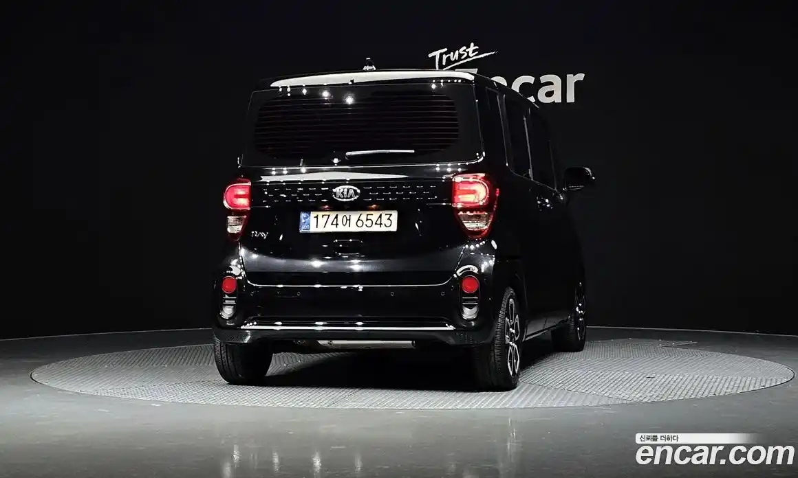 Kia Ray 2021 1.0 Автомат в Москве № 404267, фото 4