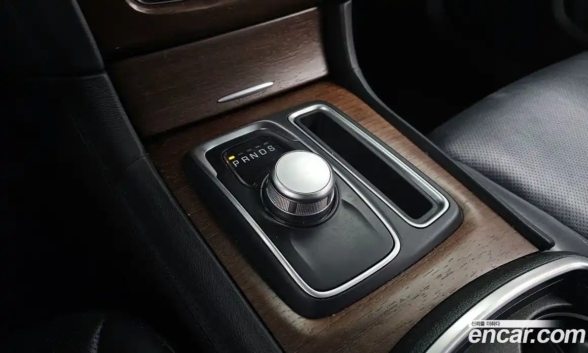 Chrysler 300C 2016 3.6 Автомат в Москве № 407508, фото 9