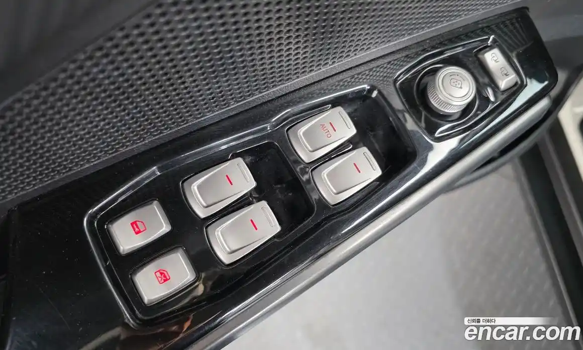 SsangYong TIBOLI 2016 1.6 Автомат в Москве № 421309, фото 12