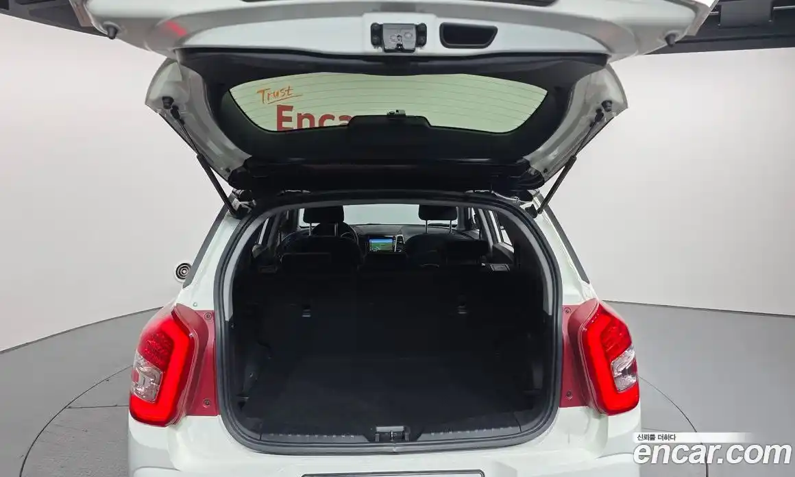 SsangYong TIBOLI 2016 1.6 Автомат в Москве № 421309, фото 20