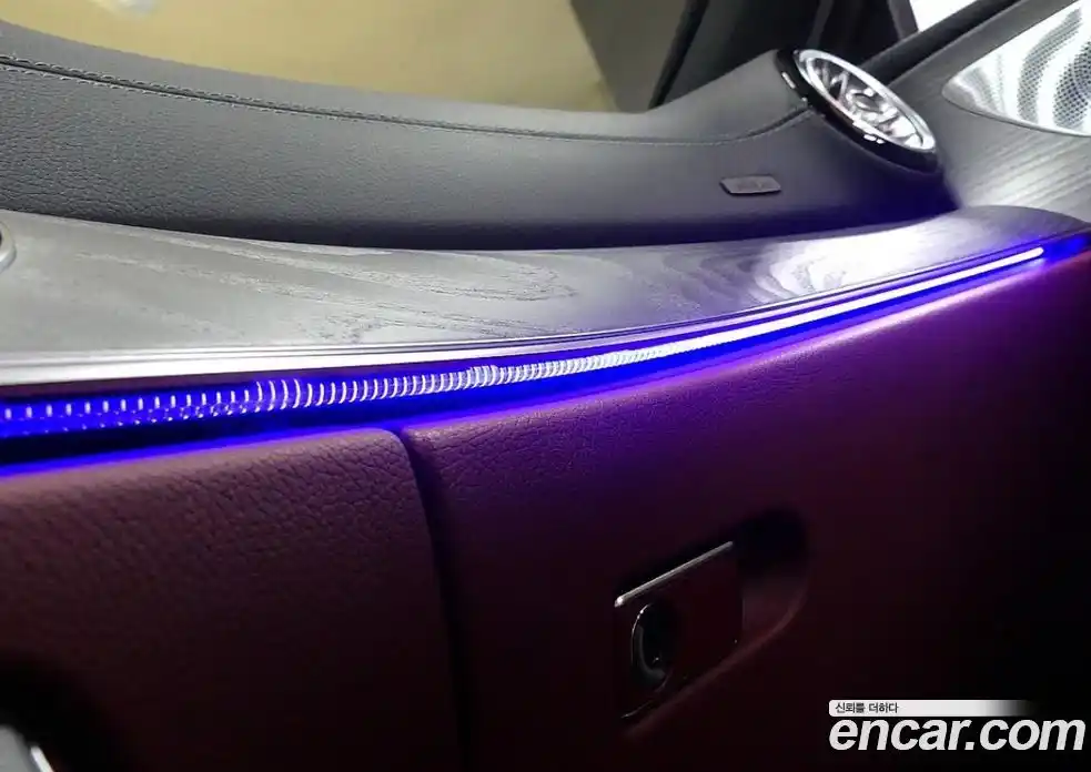 Mercedes-Benz CLS-Class 2023 3.0 Автомат в Москве № 427489, фото 20