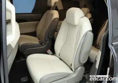 Kia Canival 2024 3.5 Автомат в Москве № 452724, миниатюра 6