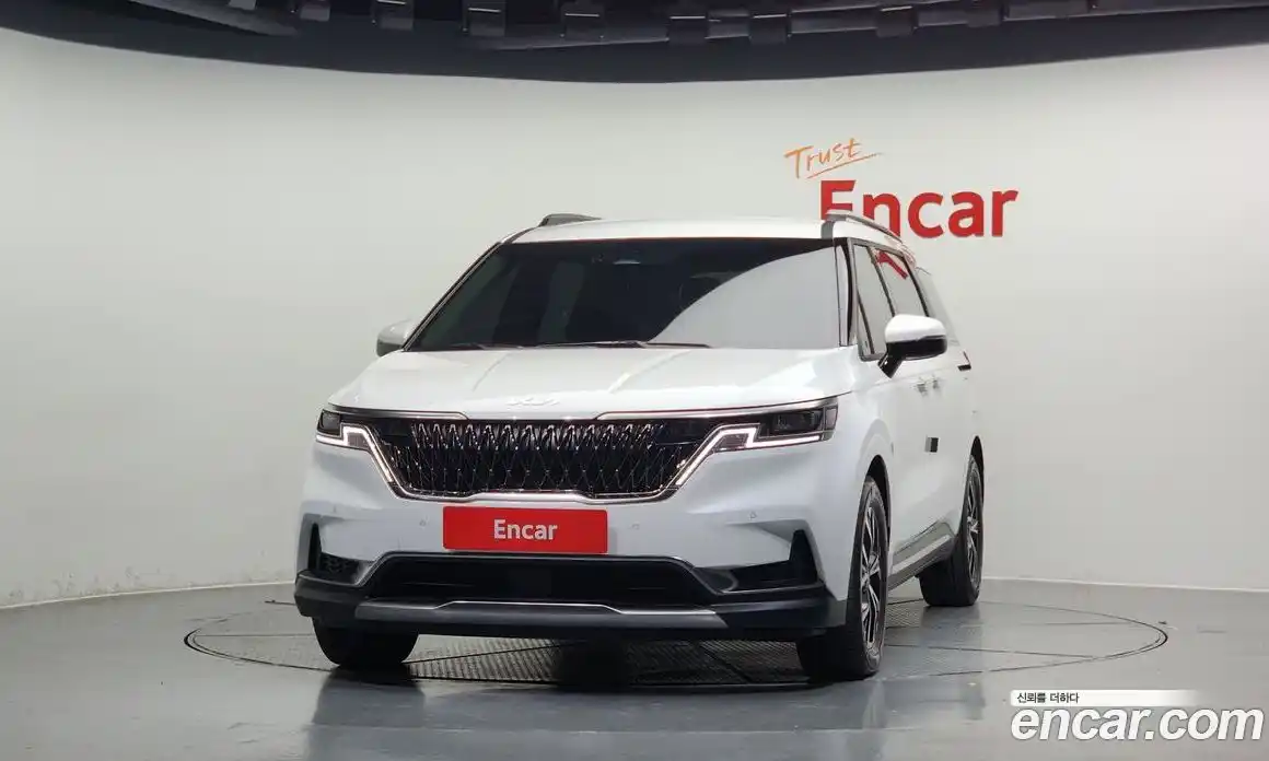 Kia Canival 2022 2.2 Автомат в Москве № 51388, фото 11