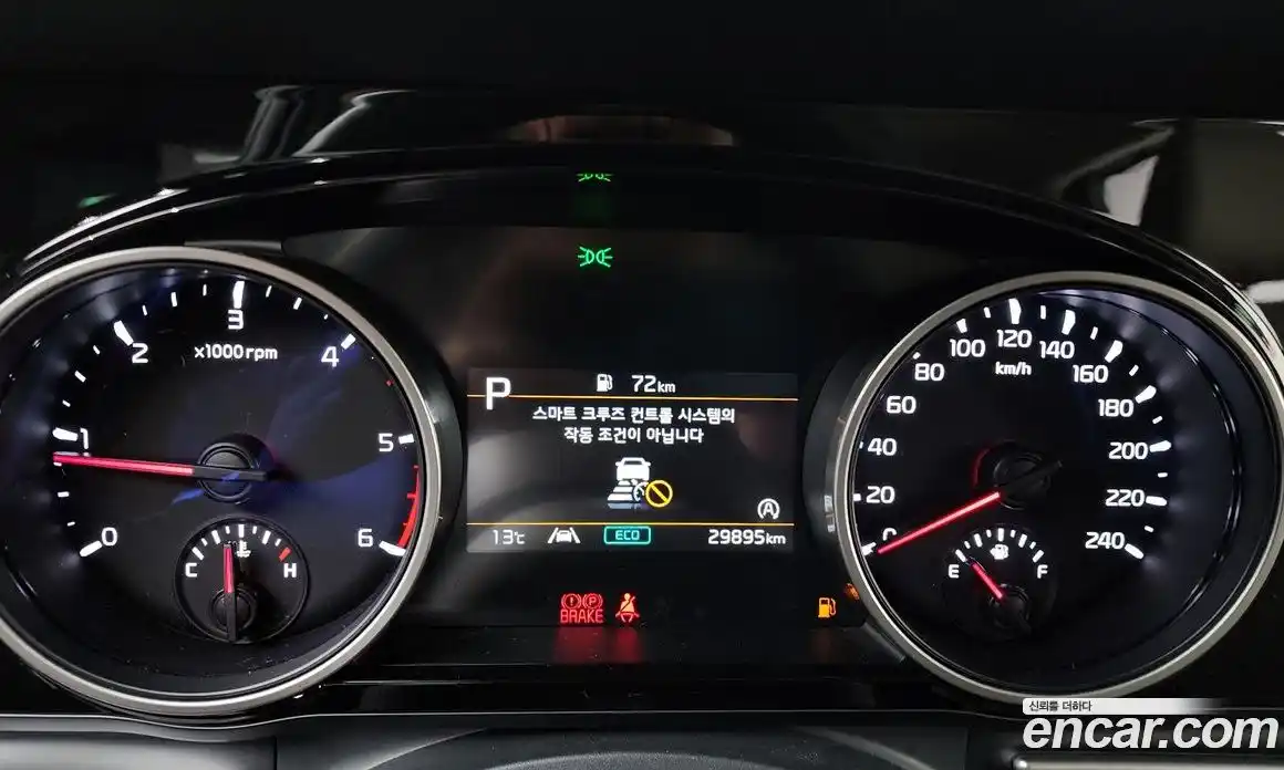 Kia Canival 2022 2.2 Автомат в Москве № 51388, фото 12