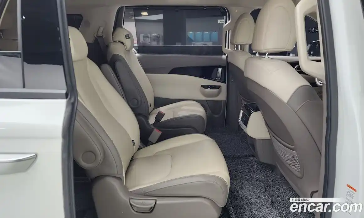 Kia Canival 2022 2.2 Автомат в Москве № 51388, фото 17