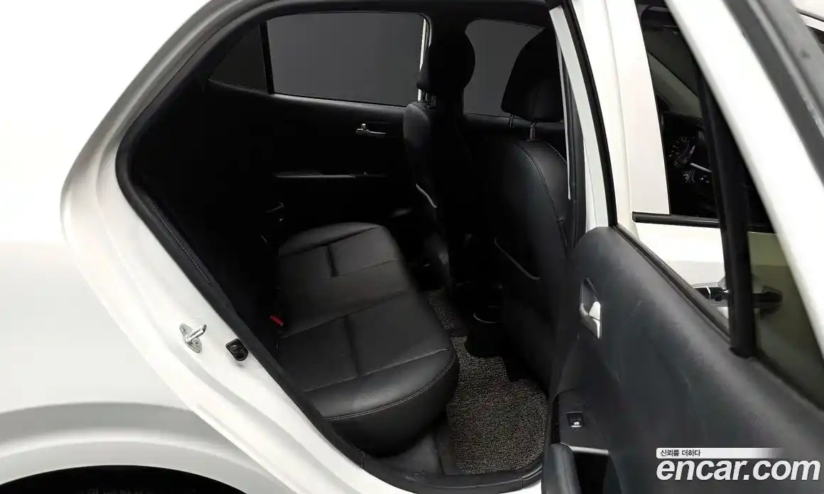 Kia Morning 2020 1.0 Автомат в Москве № 54947, фото 4