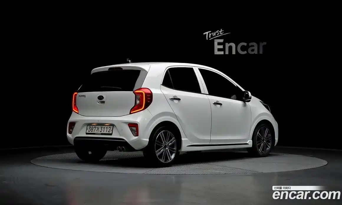 Kia Morning 2020 1.0 Автомат в Москве № 54947, фото 5