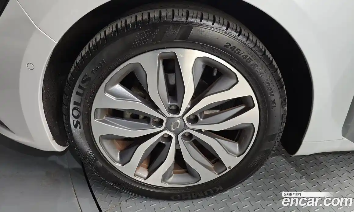 Renault SM6 2017 1.5 Автомат в Москве № 106439, фото 9