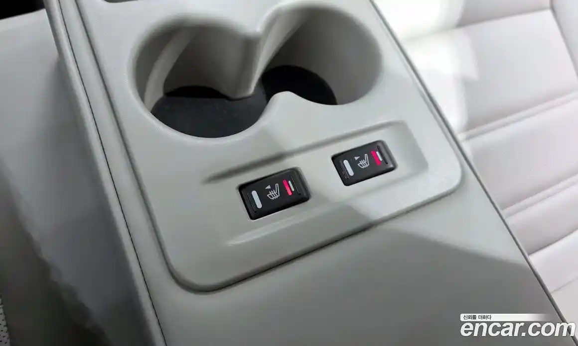 Renault SM6 2019 1.6 Автомат в Москве № 107300, фото 11