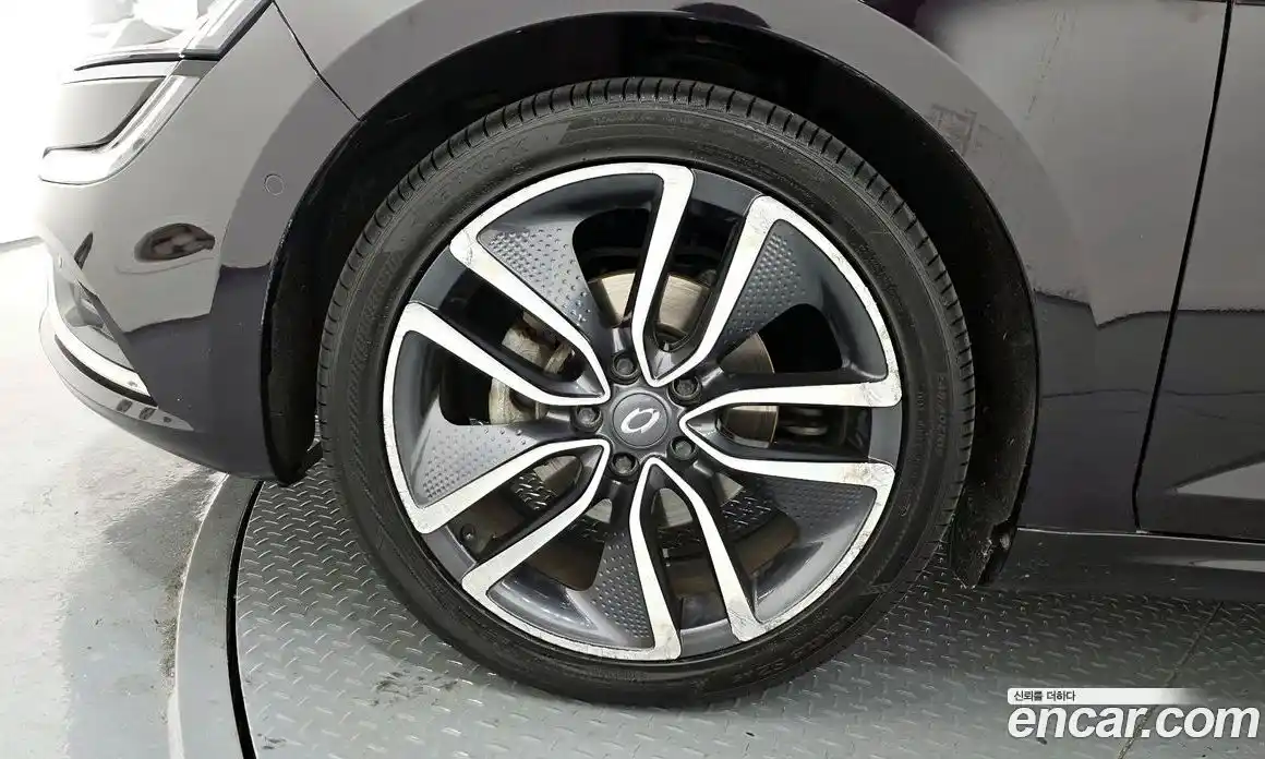 Renault SM6 2019 1.6 Автомат в Москве № 107300, фото 4