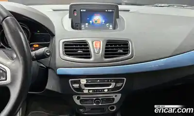 Renault SM3 2015 Автомат в Москве № 107499, миниатюра 5